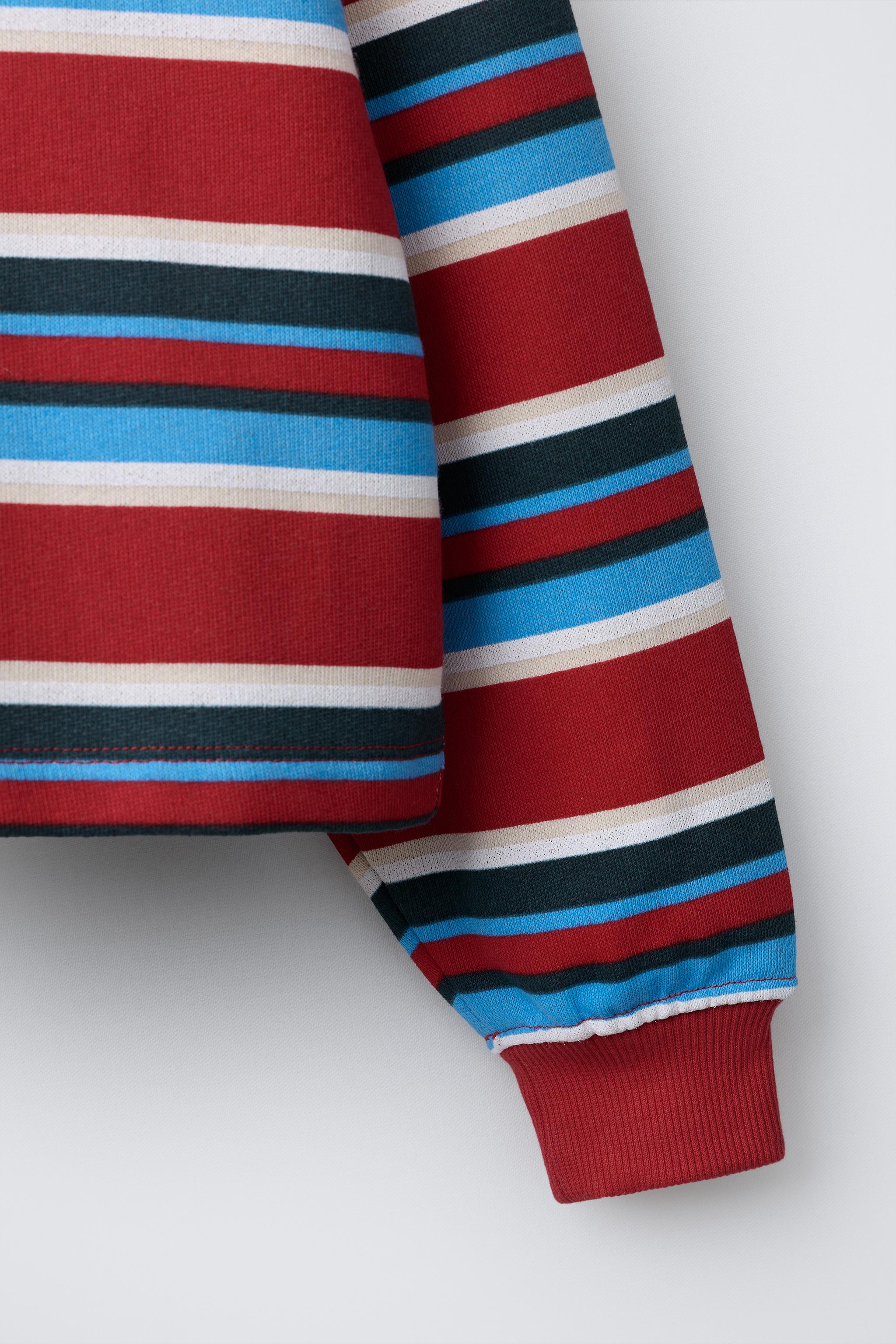 T-SHIRT À RAYURES ET PIÈCE